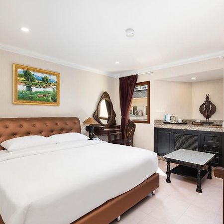 The Ambiance Hotel Pattaya Exteriör bild
