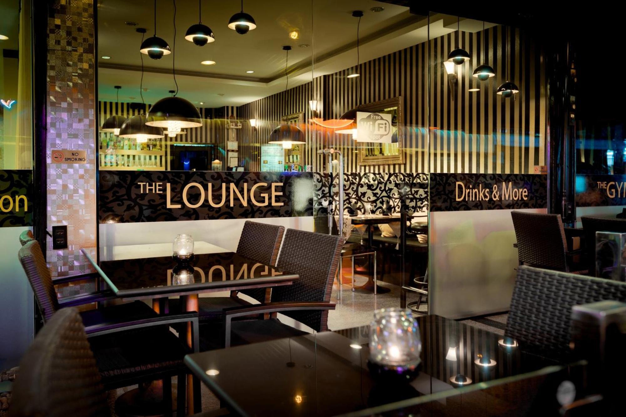 The Ambiance Hotel Pattaya Exteriör bild