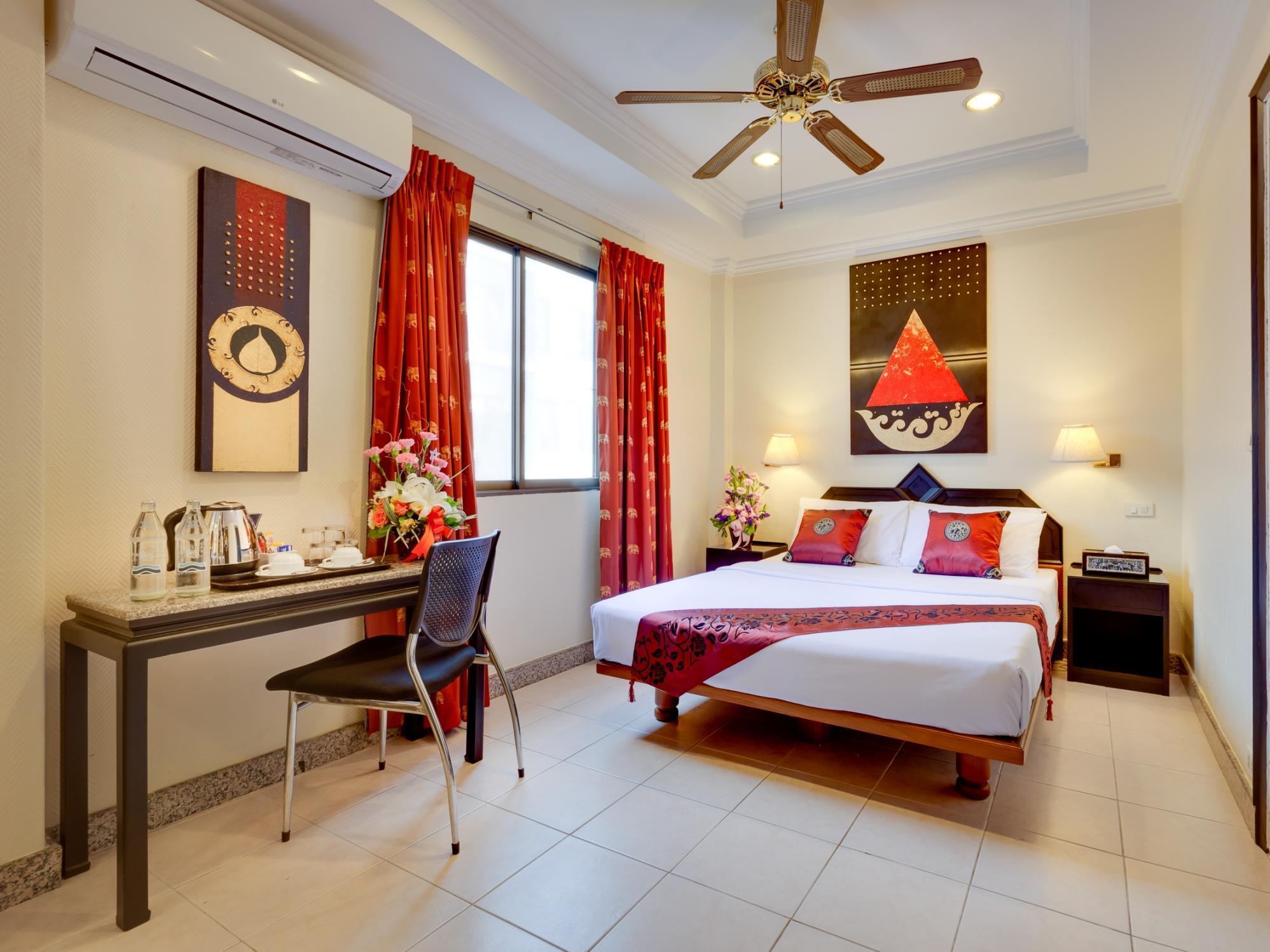 The Ambiance Hotel Pattaya Exteriör bild
