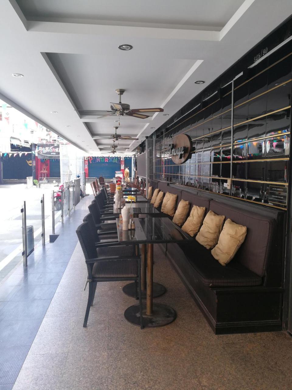 The Ambiance Hotel Pattaya Exteriör bild